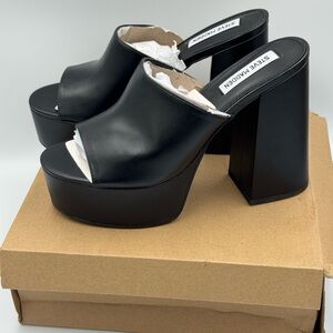 Steve Madden Black Platform Mules Size 9.5 women’s new in box